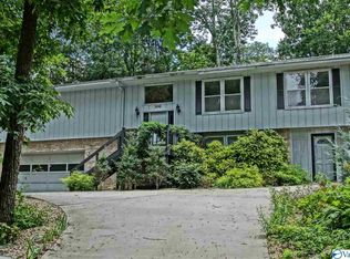 3038 Heatherhill Dr SE, Huntsville, AL 35802
