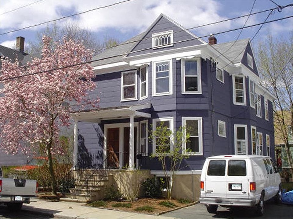 1st image of 22 Wisteria St #2