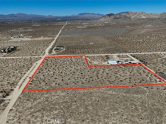 5th image of 708 Rabbit Springs Rd