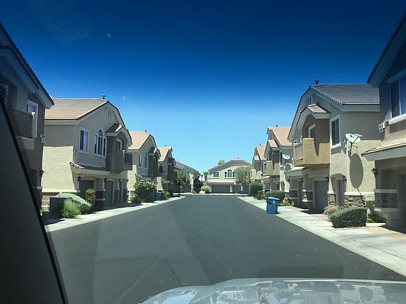2nd image of 9997 Diamond Summit Ct Unit 103