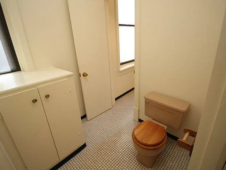 625 W Belmont Ave — Photo 14