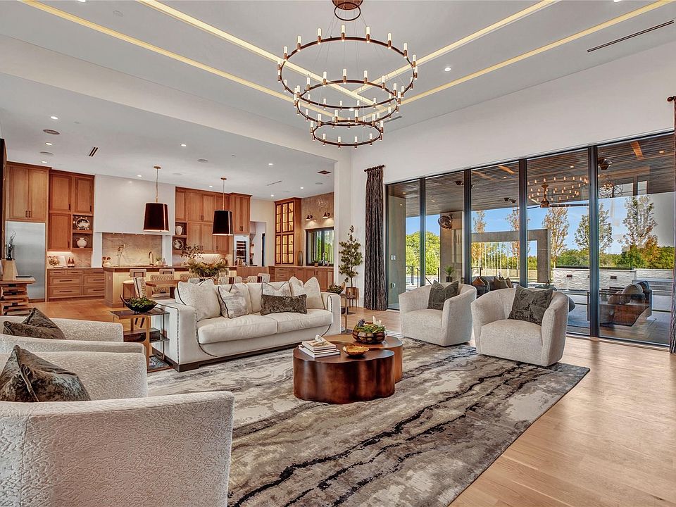 1st image of Golden Ranch Dr