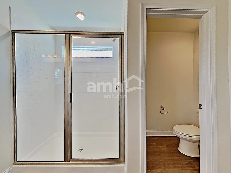 143 Willowbrook Dr — Photo 10