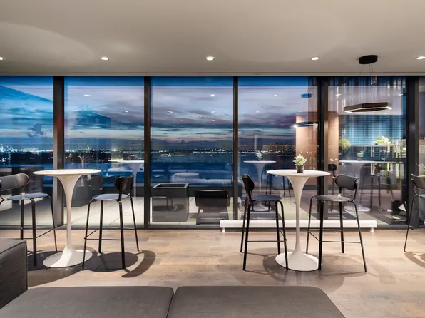 15 Bridge Park Dr image 14 of 30