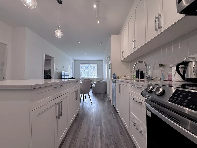 20356 72b Ave #314 — Photo 3
