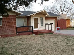 12 Meadowlark Ln, Hutchinson, KS 67502