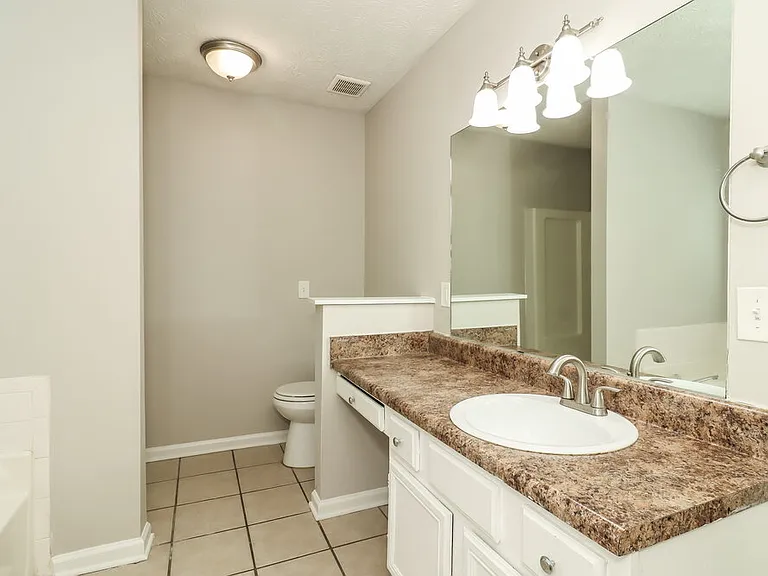 1799 Killarney Dr SW — Photo 13