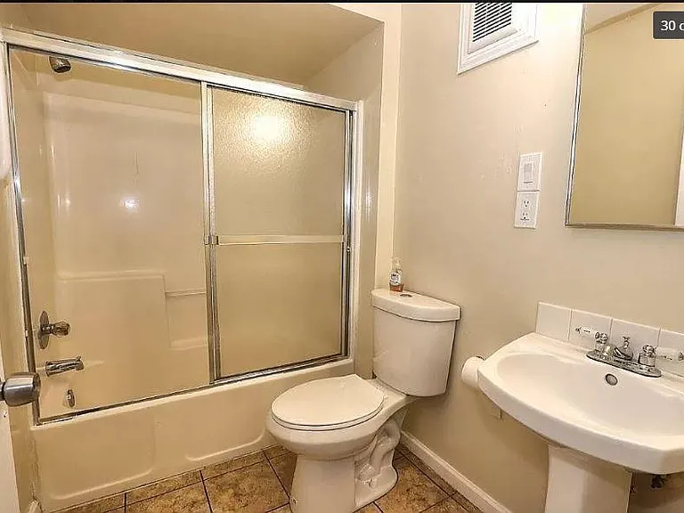 601 Kindred Ln #A — Photo 9