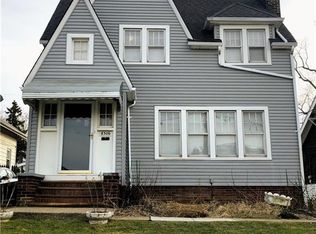 8306 Jeffries Ave, Cleveland, OH 44105