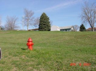 518 Craig Cir, Marshalltown, IA 50158