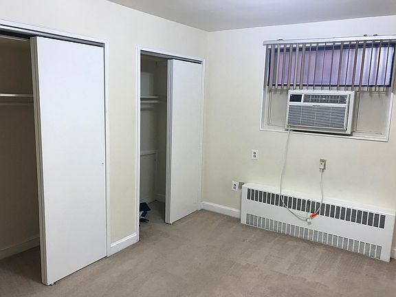 5th image of 1581 N Colonial Ter APT 201
