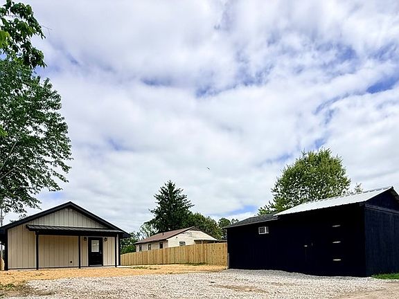 2nd image of 114 Mathiott St