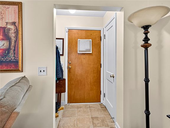 3rd image of 134 Whittington Rd