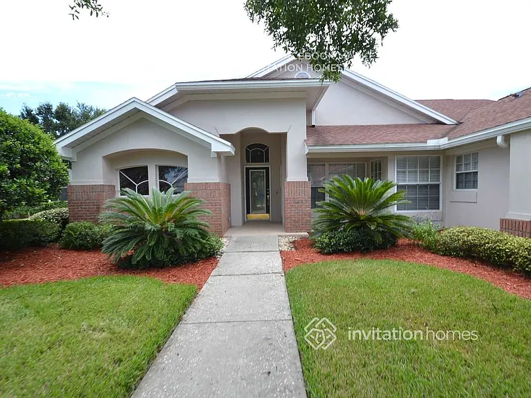 3178 Oakpark Dr — Photo 2