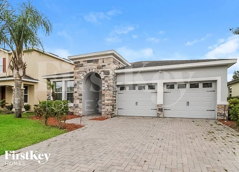 13830 Pickett Reserve Ct — Photo 2