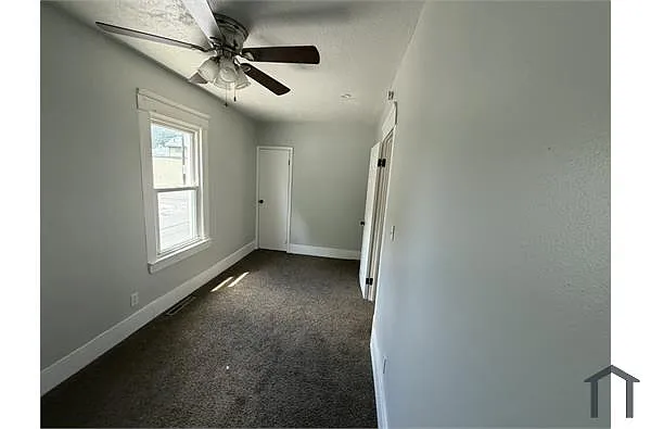 Building Photo - 3151 Trowbridge Ave #DOWN