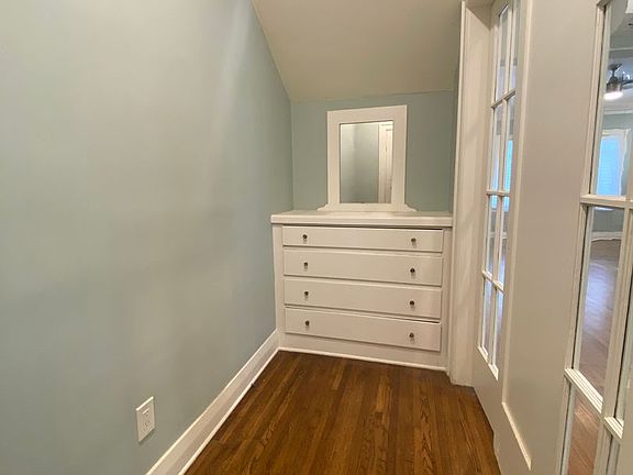 5th image of 315 Cherry Ave APT A