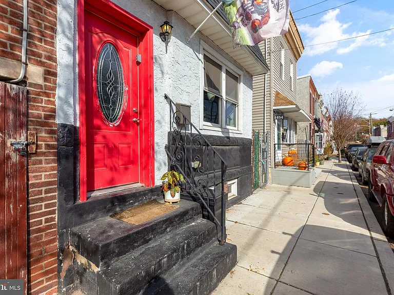 2652 Livingston St — Photo 20