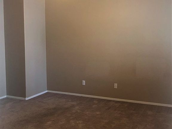 3rd image of 2059 S Essex