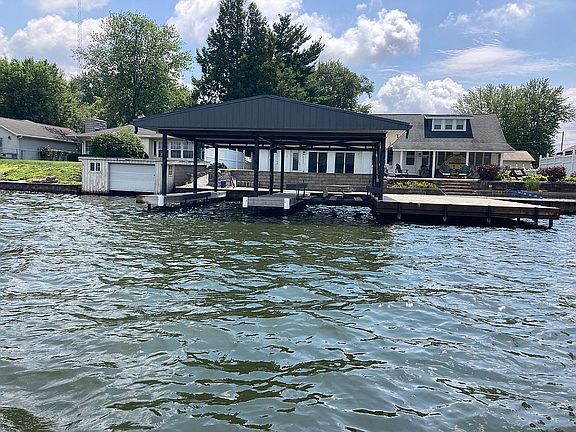 Double permanent lifts