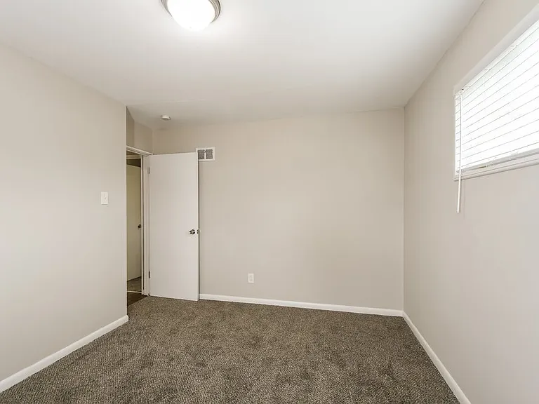 1230 Acredale Dr — Photo 12
