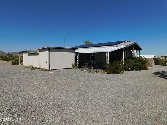 3rd image of 1390 N Datig Ave