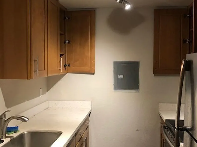 12527 Roosevelt Way NE — Photo 46