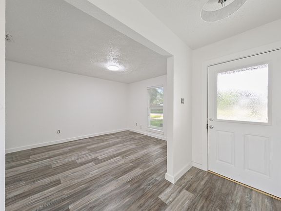 4th image of 7003 Rockergate Dr