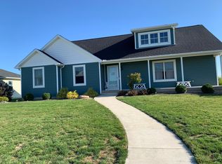 106 Saxony Dr, New Knoxville, OH 45871