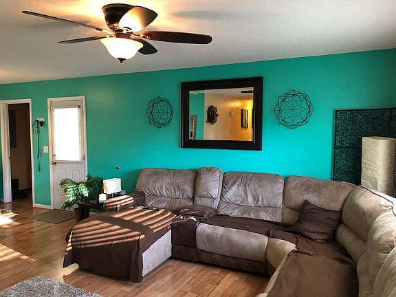 Living room cont.