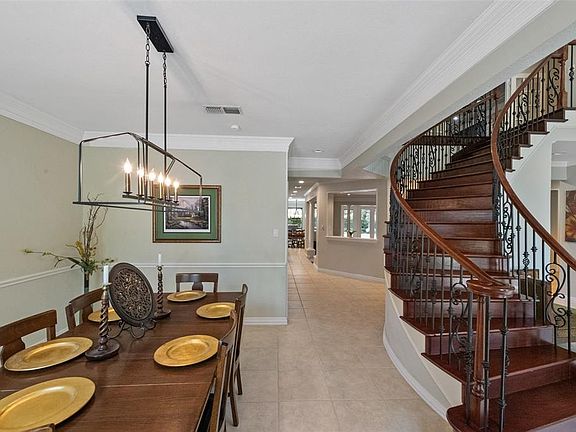 3rd image of 7304 Belle Meade Dr
