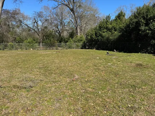 613/621 3rd St, Nacogdoches, TX 75961