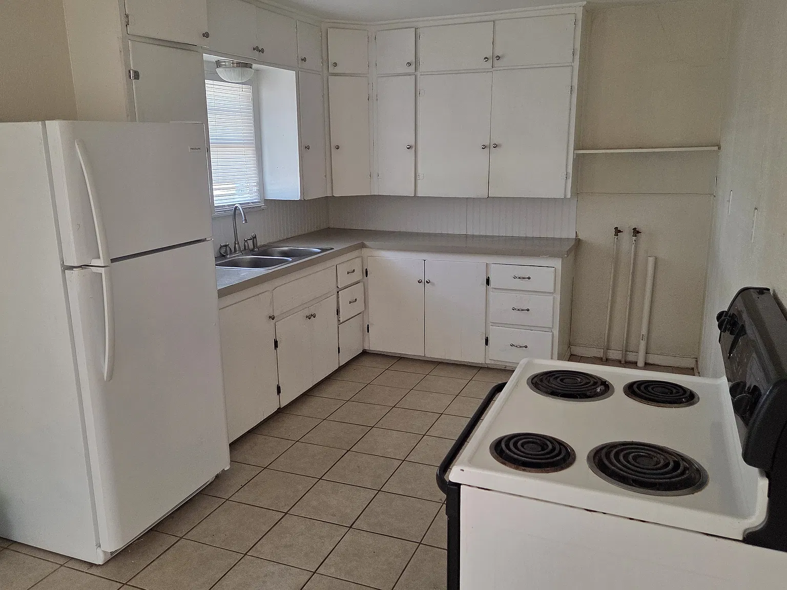 2 bed, 1108 sqft, $1,995 — Photo 2