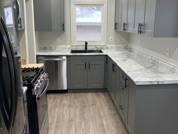 2nd image of 21442 Arrowhead St