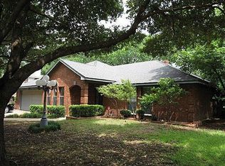 8620 Cato Dr, North Richland Hills, TX 76182