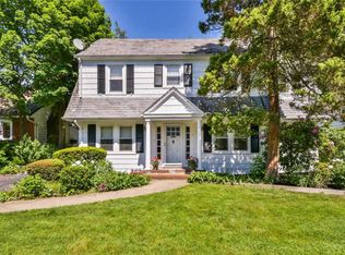 5 Hemsley Ln, GREAT NECK, NY 11023