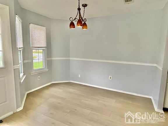 4th image of 3001 Lighthouse Ln