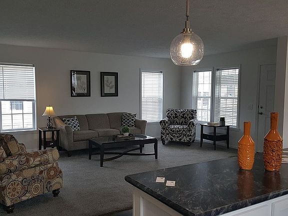 5th image of 5219 Stoneybrook Ln