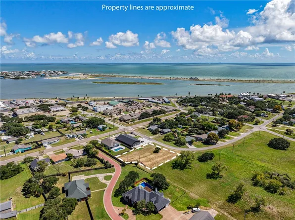1502/1506 Cherry St, Rockport, TX 78382