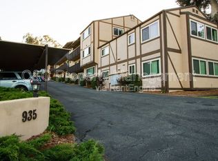 935 Lighthouse Ave APT 20, Pacific Grove, CA 93950