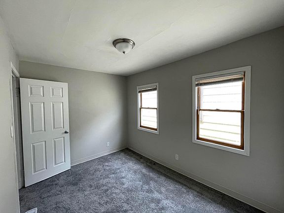 2nd image of 200 Tremont St #2