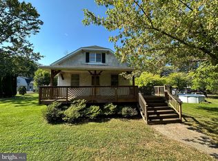 137 Crystal Rd, Colmar, PA 19446