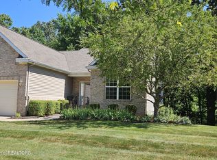 2353 Sapphire Ln, East Lansing, MI 48823
