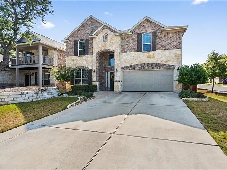 12311 Altamira St — Photo 2