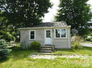 45 Farmfield St, Fairhaven, MA 02719