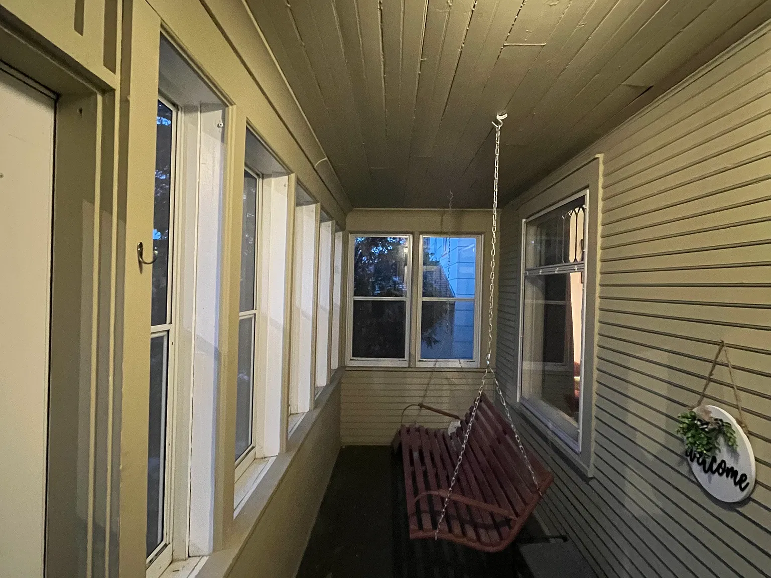 4 bed, $2,100 — Photo 3