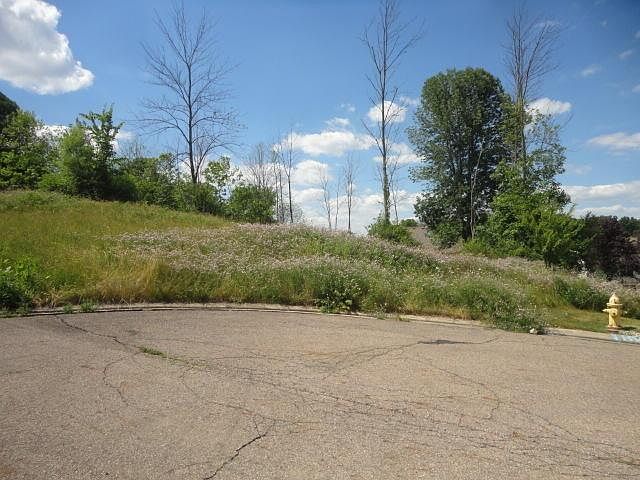 2nd image of 765 Quarry View Dr