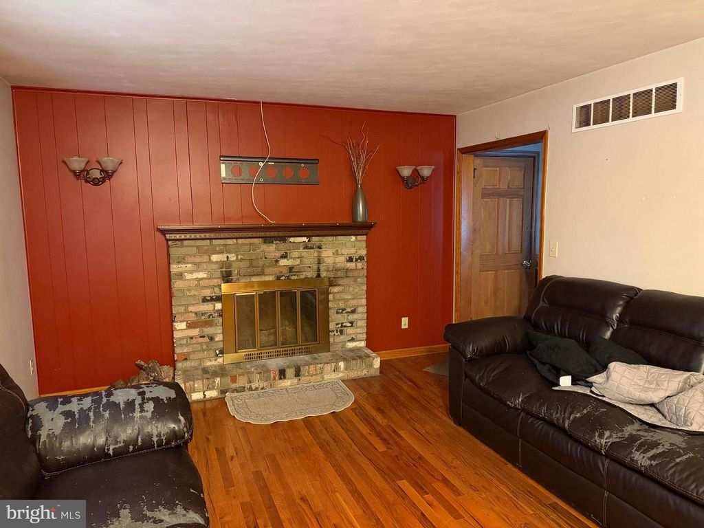 404 Henderson Ave, Millville, NJ - View 6