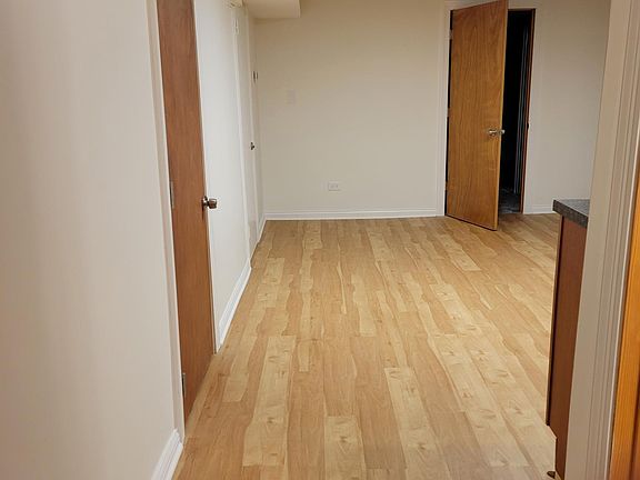 4th image of 5223 W Agatite Ave #G