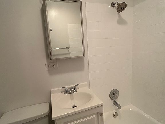 5th image of 1906 N Mozart St